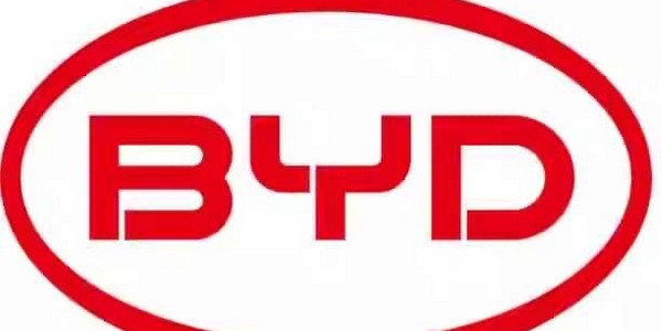 比亚迪王传福:将在智能驾驶领域投入1000亿元