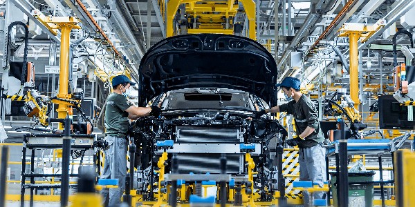 国家统计局:8月燃油小汽车价格同比下降6.4%