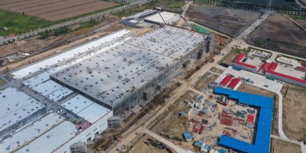 特斯拉预计：年底前在上海工厂投产Model 3电动车