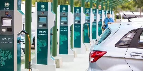 9月公共充电桩环比增加19万台