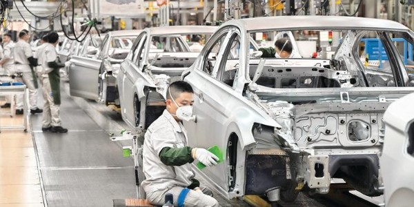 7月规上工业增加值涨5.1% 汽车制造业增速放缓